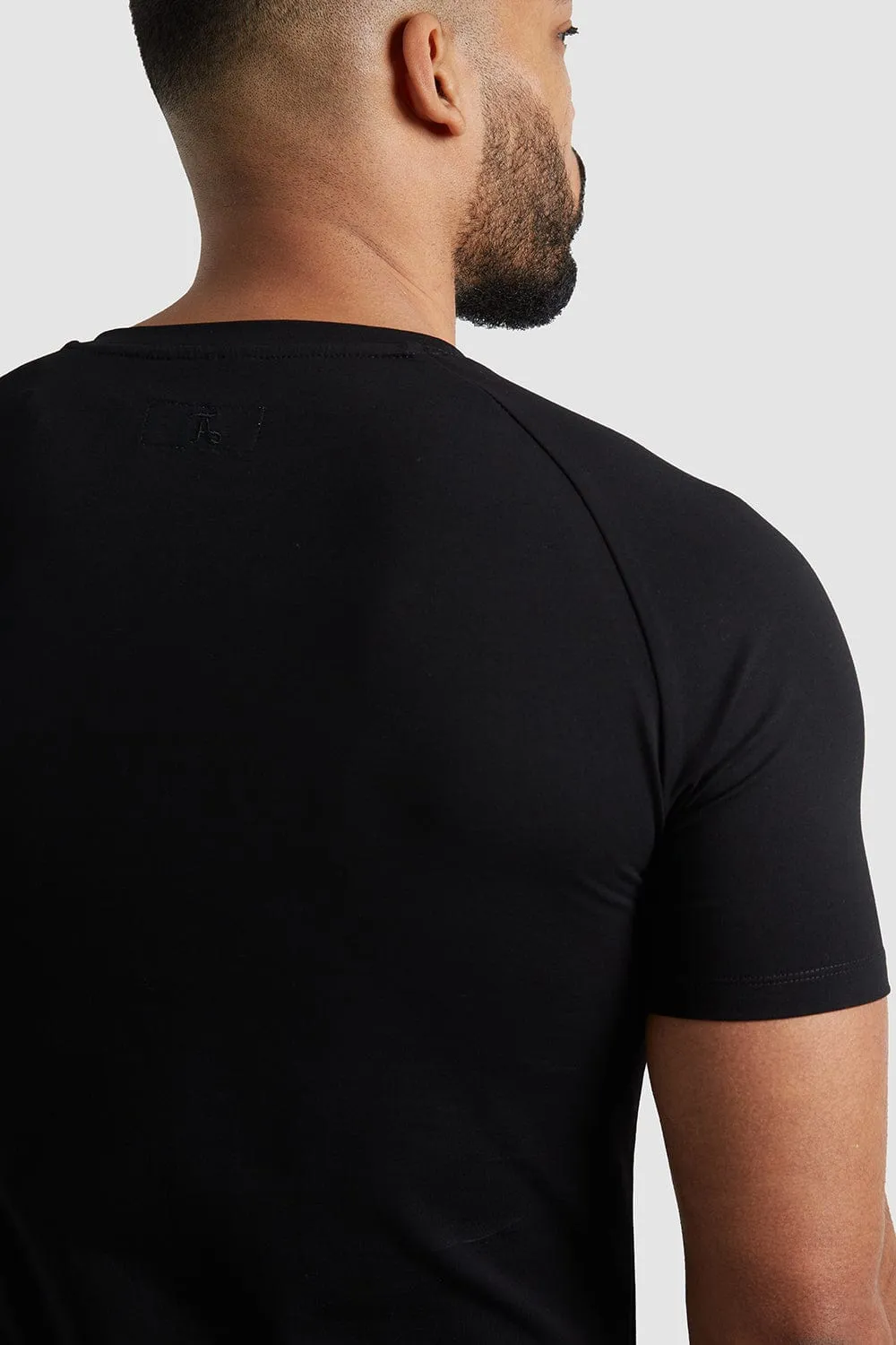 Everyday Henley T-shirt In Black