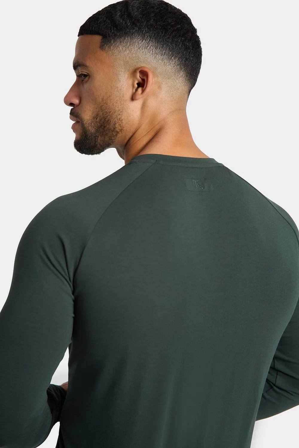 Long Sleeve Everyday Henley T-Shirt in Dark Forest