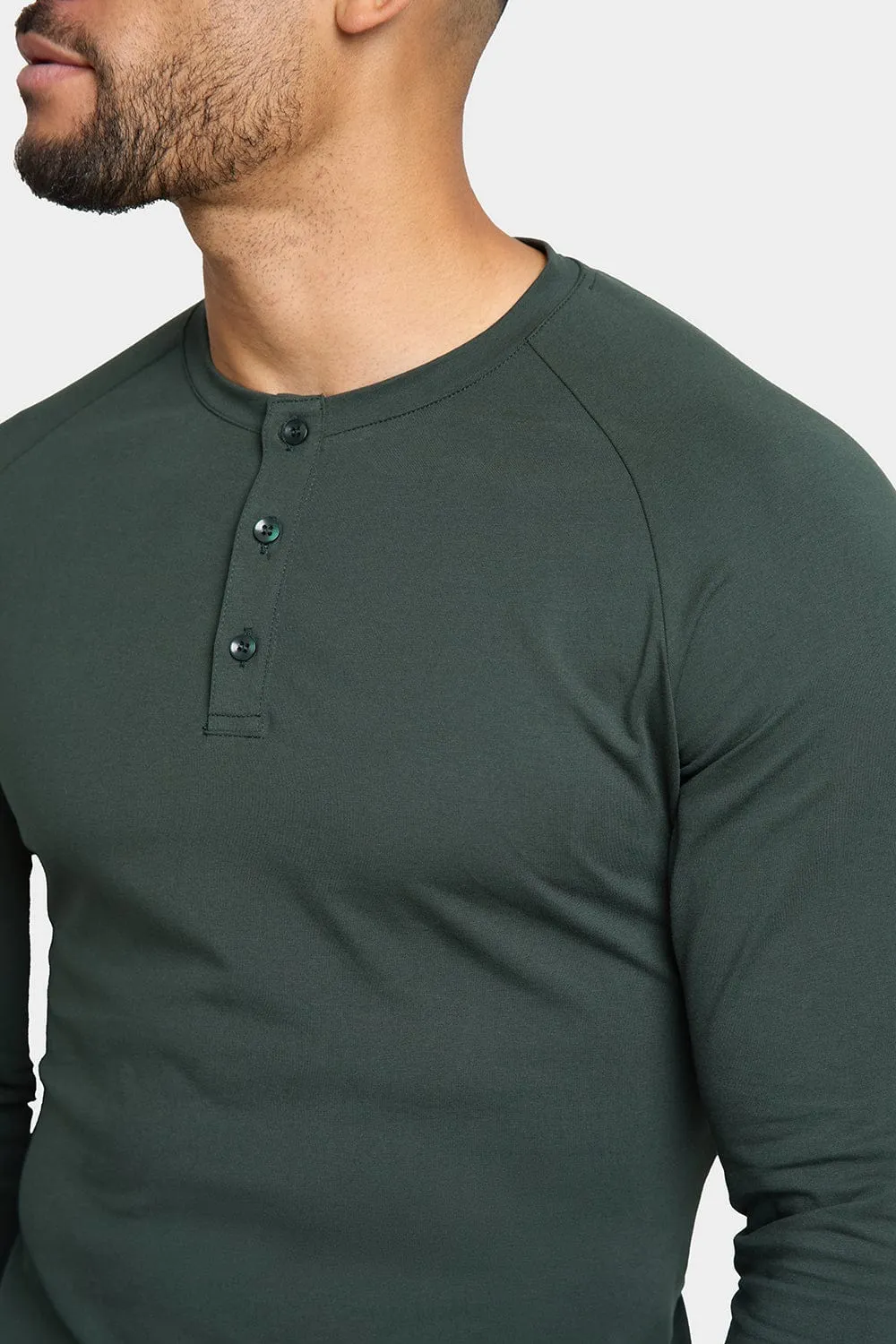 Long Sleeve Everyday Henley T-Shirt in Dark Forest